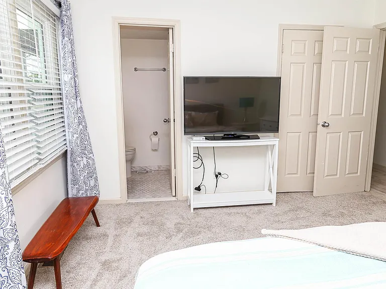 618 Bayshore Ave — Photo 36