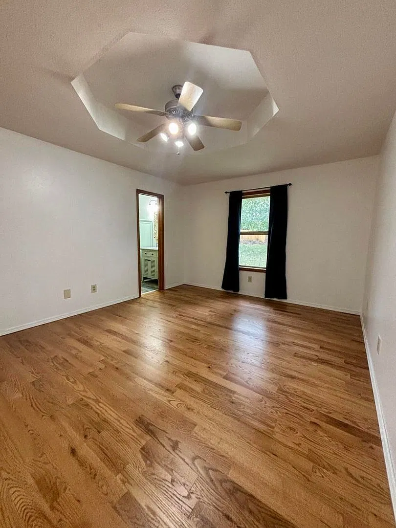 Coming Soon! Battlefield Home With Sunroom — Photo 4