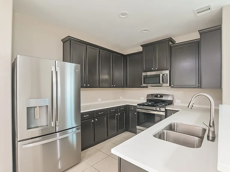 339 Sea Breeze Dr — Photo 7