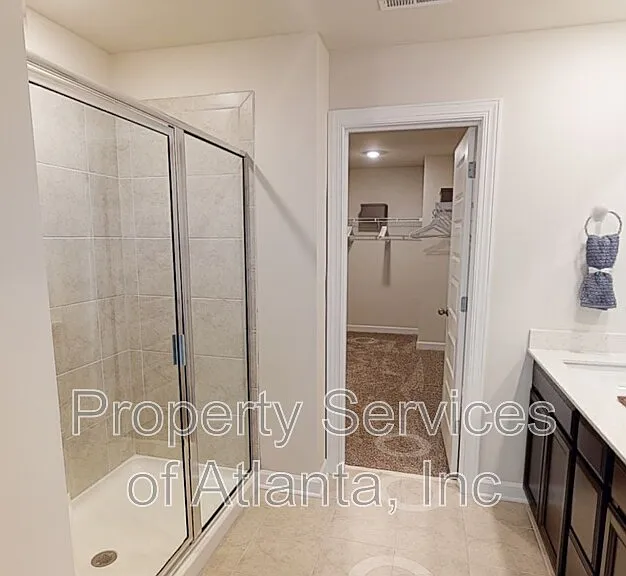 6900 Newcastle Ct — Photo 10