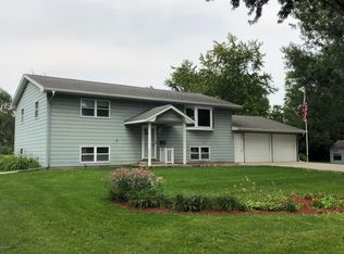405 Dakota Ave NW, Pennock, MN 56279
