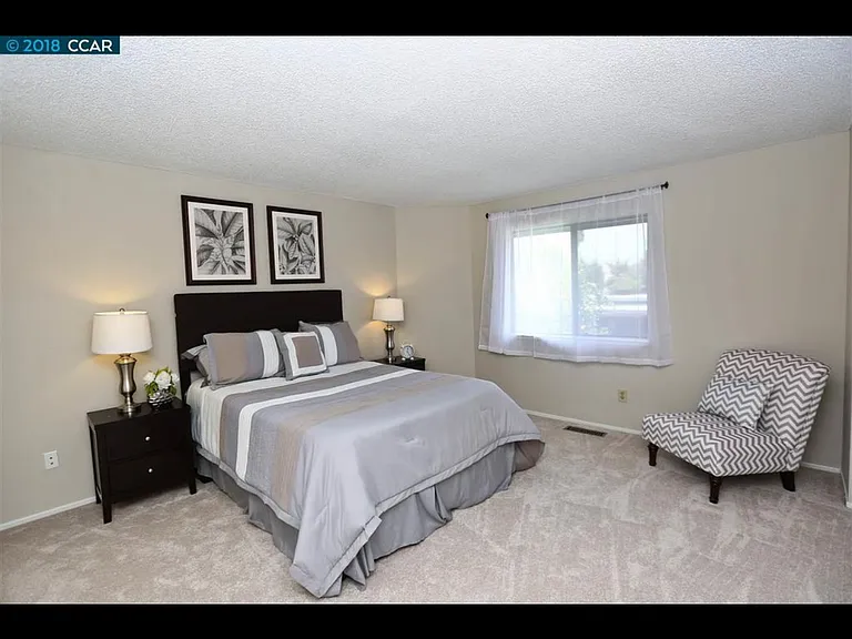 1771 Laguna St #8 — Photo 5