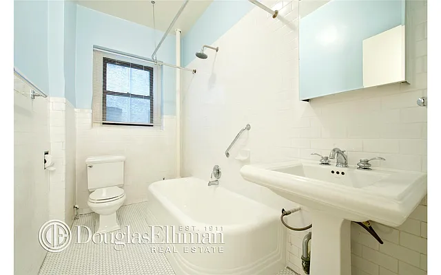 Rented by Douglas Elliman | media 11