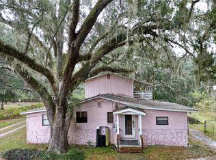 18610 SE 105th Ln, Ocklawaha, FL 32179