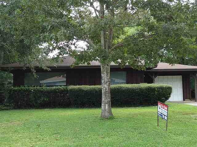 1st image of 407 Crepe Myrtle Ave