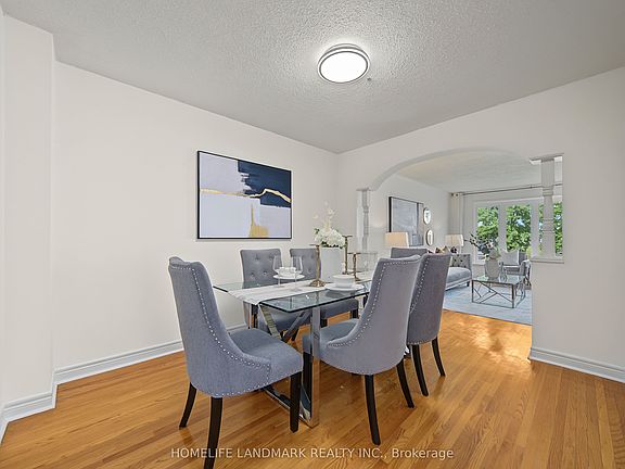 5th image of 3314 Queen Frederica Dr