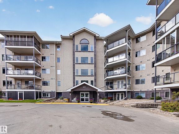2nd image of 237 Youville Dr E #314