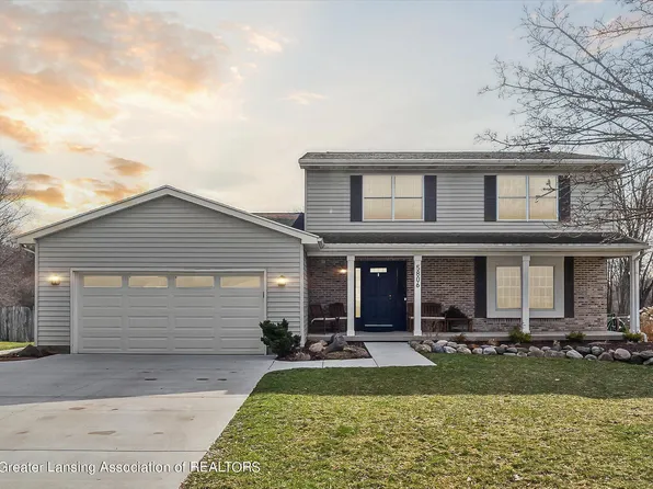 5806 Wood Valley Dr, Haslett, MI 48840