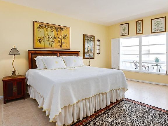 5th image of 300 S Ocean Blvd APT 5E