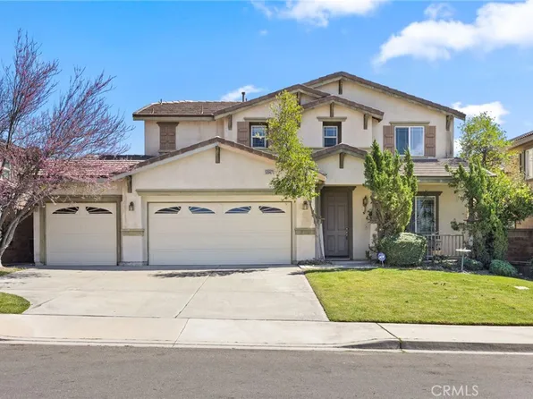 5947 Creekside Dr, Fontana, CA 92336