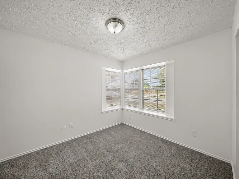 20614 Park Row Dr — Photo 15