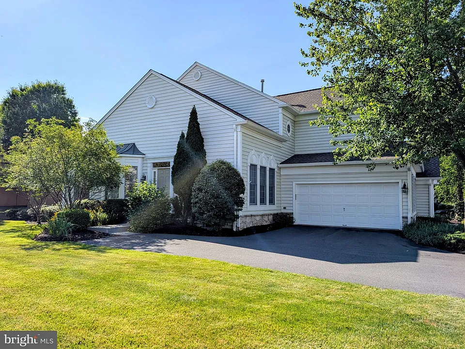 8 Trewbridge Ct