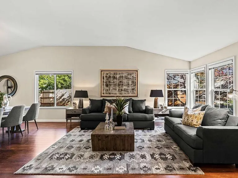 687 Morgan Ranch Dr — Photo 6
