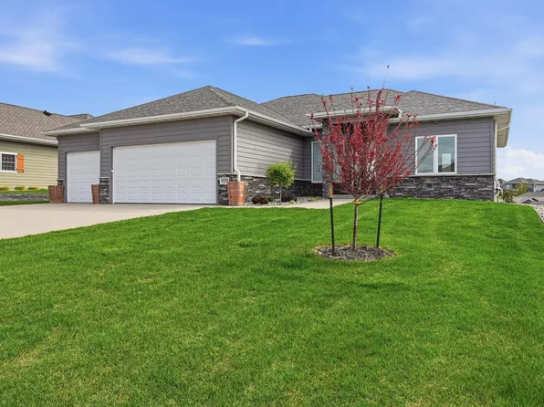 6726 Kingswood Ct, Sioux City, IA 51106