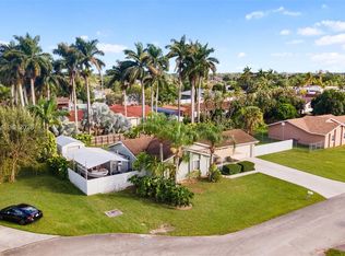 18561 SW 127th Pl, Miami, FL 33177