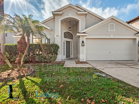 4th image of 667 Hardwood Cir