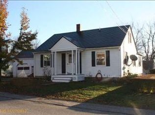 5 Perrier St, Lewiston, ME 04240