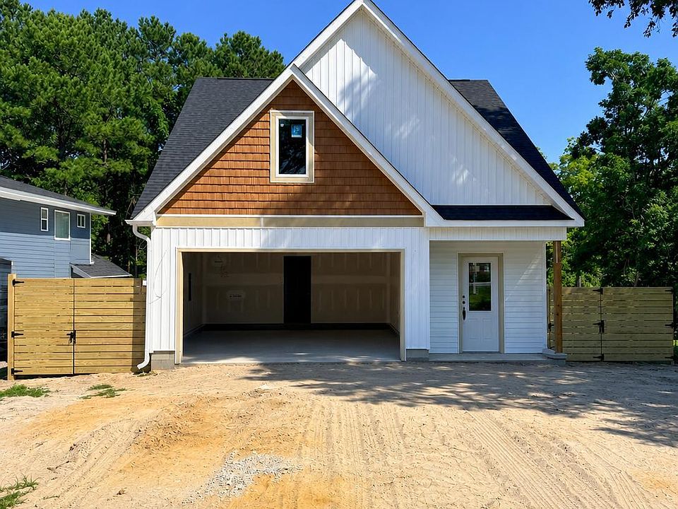 1st image of 164 Bahama Drive