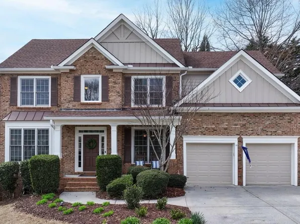 7630 Tenspeed Ct, Flowery Branch, GA 30542