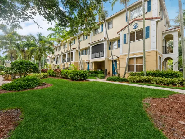 3178 N Greenleaf Circle, Boynton Beach, FL 33426