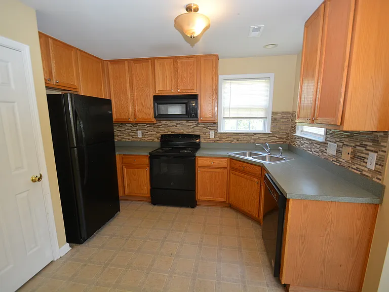 2500 Boulder Ridge Dr — Photo 2