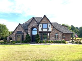 2801 Bugscuffle Rd, Lavaca, AR 72941