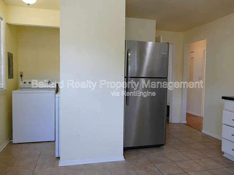 6527 25th Ave NW — Photo 15