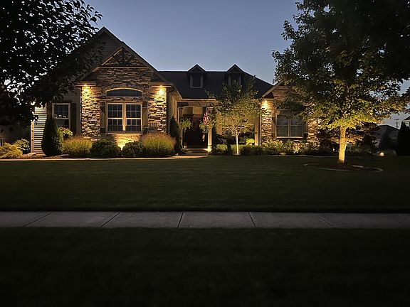 2nd image of 1552 Venetian Bay Dr