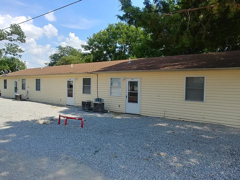 207 N Elm St #207 — Photo 25