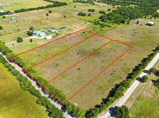 4 Knothole Rd, Whitewright, TX 75491