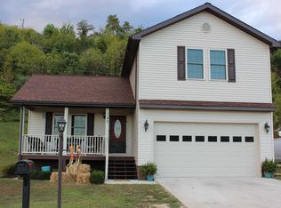 145 Saint Johns Trl, Hazard, KY 41701
