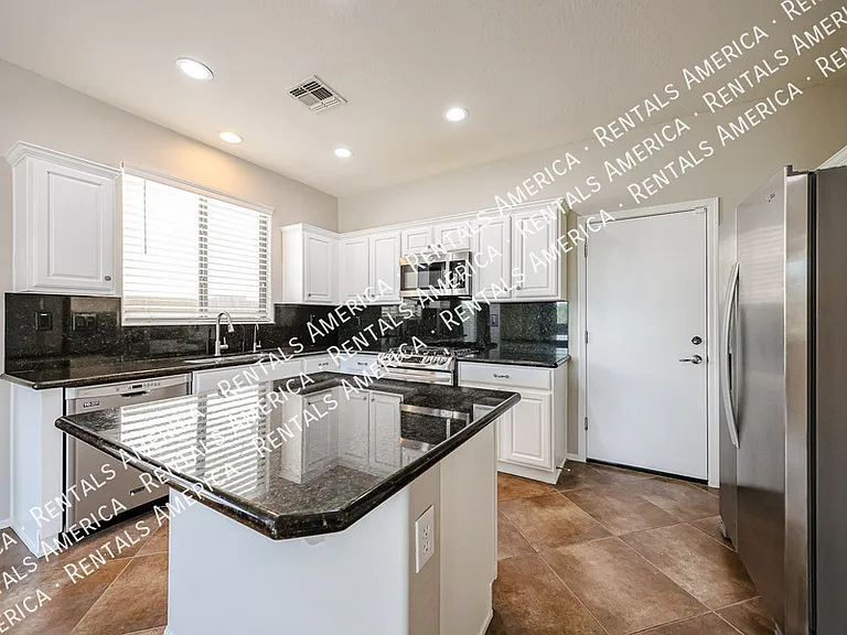 3751 W Desert Creek Ln — Photo 10