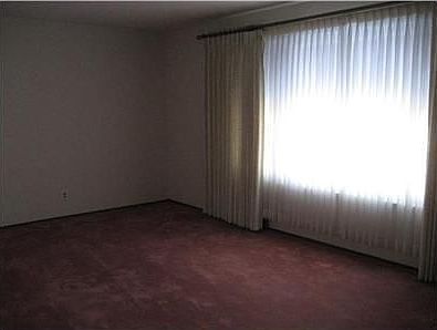 2nd image of 4999 Comstock Dr