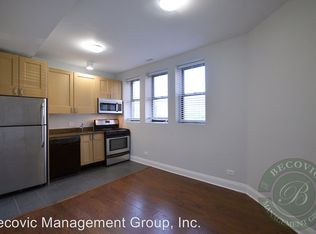 7526-7530 N Seeley Ave #301, Chicago, IL 60645