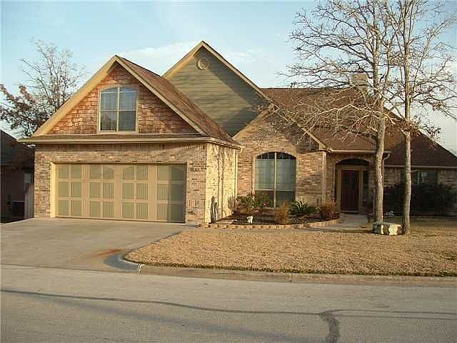 1st image of 830 Whispering Oaks Dr