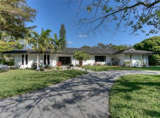 6875 N Cartee Rd, Palmetto Bay, FL 33158