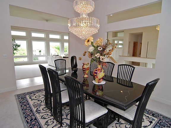 Sophisticated Formal Dining Room