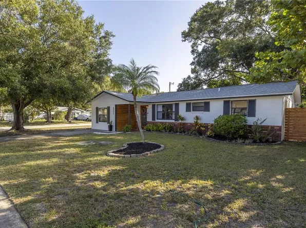 8895 56th St N, Pinellas Park, FL 33782