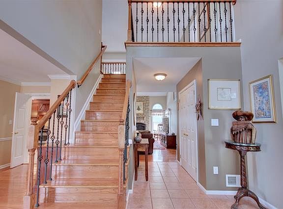3rd image of 3119 Alton Dr