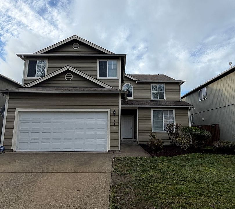 1st image of 843 Gina Ct SE