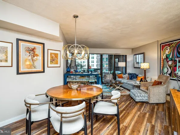 1420 Locust St APT 14D, Philadelphia, PA 19102