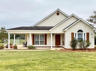 125 N Springfield Dr, Millbrook, AL 36054