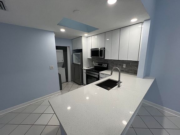 2nd image of 3602 Waterview Cir