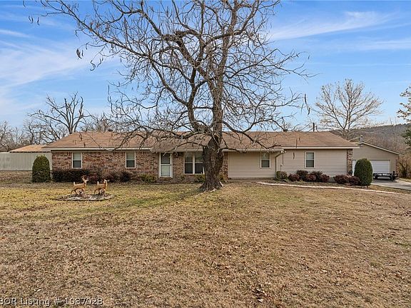 2nd image of 107 Briarwood