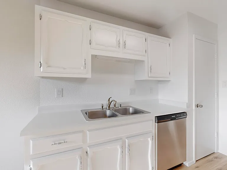 2612 Los Tretos St NW — Photo 9