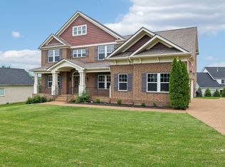105 Stalbridge Ct, Gallatin, TN 37066