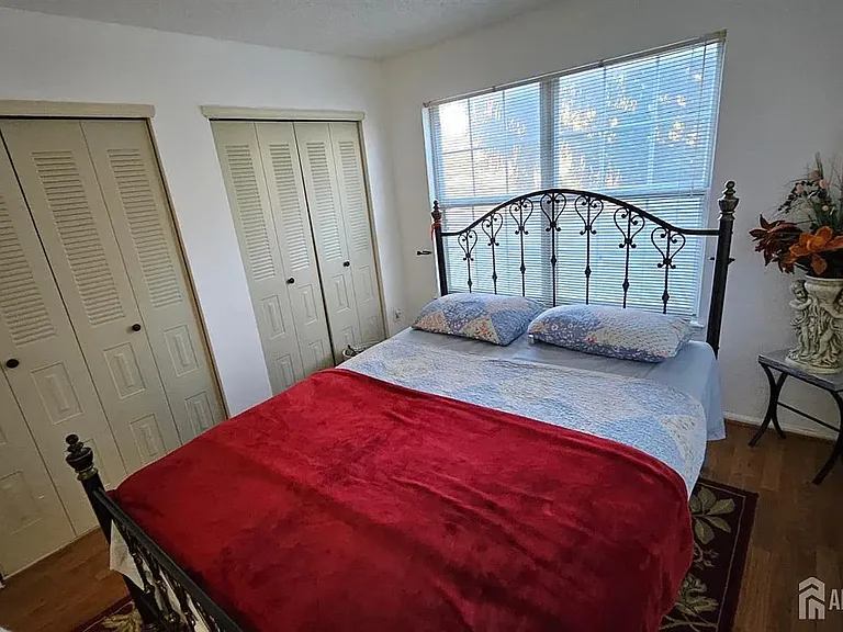 73 Rachel Ct — Photo 8