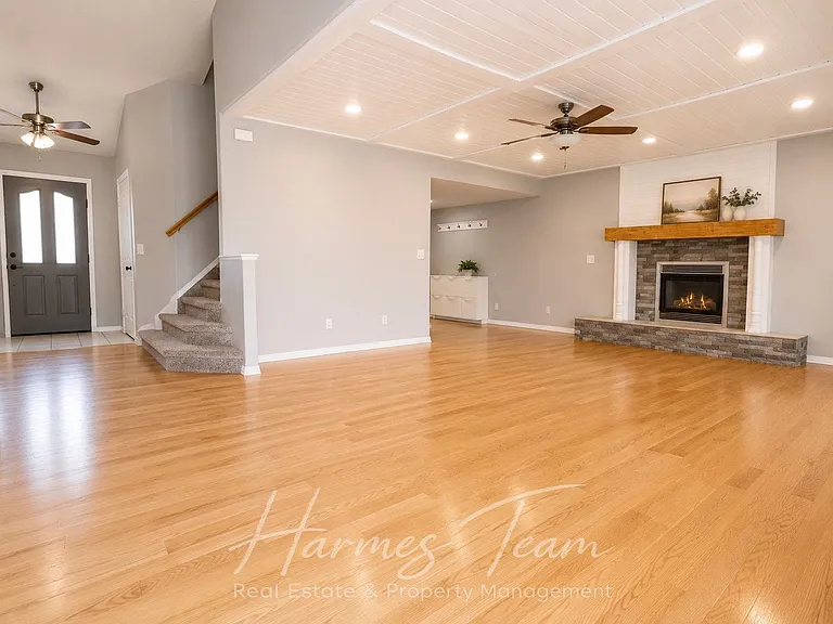 5960 Grapevine Dr — Photo 15
