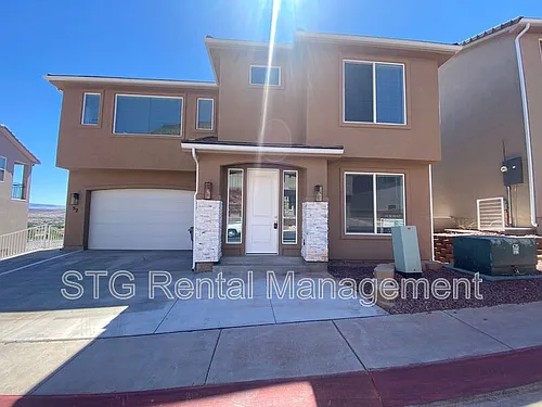 438 Stone Mountain Dr Photo 1