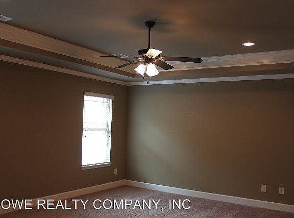 3rd image of 16 Cedarwood Ct